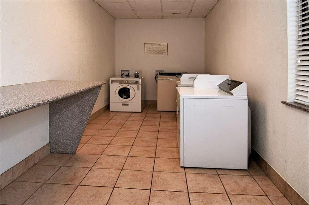 Broadway Inn & Suites Oklahoma Dış mekan fotoğraf