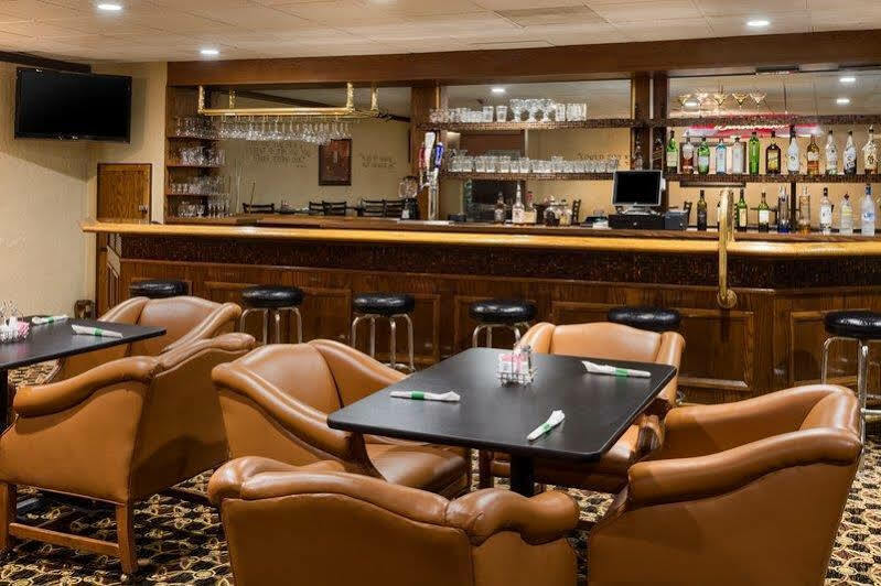 Broadway Inn & Suites Oklahoma Dış mekan fotoğraf