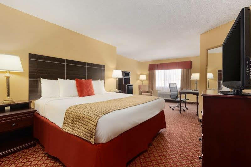 Broadway Inn & Suites Oklahoma Dış mekan fotoğraf