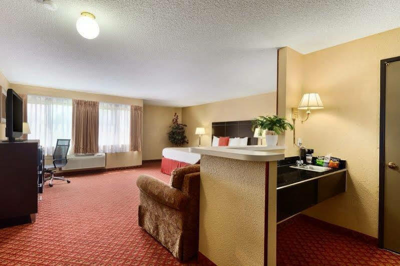 Broadway Inn & Suites Oklahoma Dış mekan fotoğraf