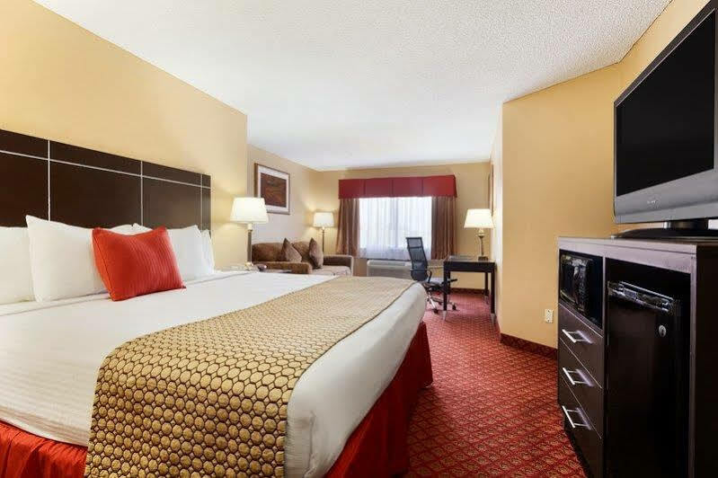 Broadway Inn & Suites Oklahoma Dış mekan fotoğraf